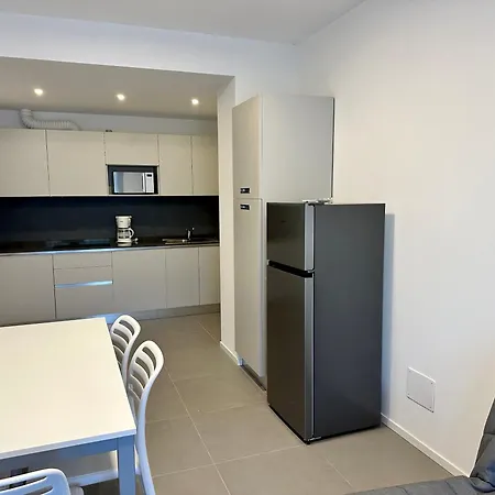 Apartman Nuovo Con Piscina E Garage