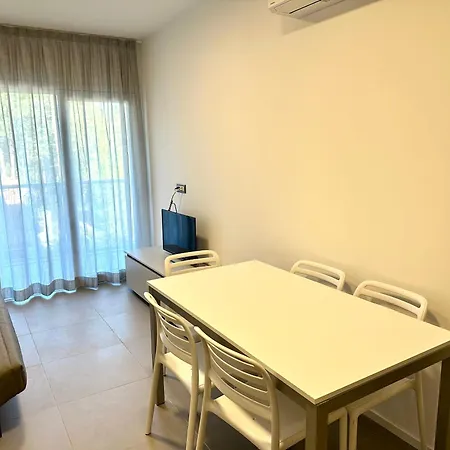 דירה Nuovo Con Piscina E Garage *