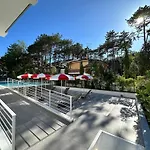Nuovo Con Piscina E Garage Apartman