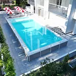 Nuovo Con Piscina E Garage Apartman *