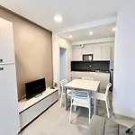 Apartman Nuovo Con Piscina E Garage