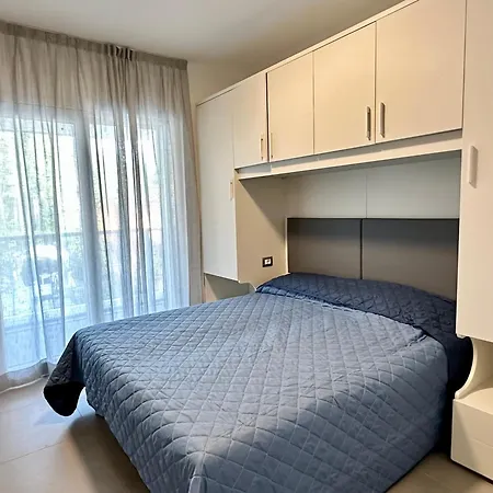 Apartamento Nuovo Con Piscina E Garage Bibione