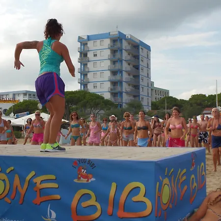 아파트 Nuovo Con Piscina E Garage