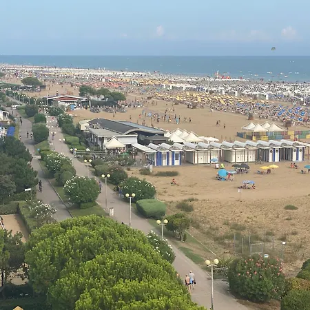 Nuovo Con Piscina E Garage Bibione