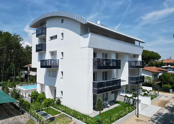 Nuovo Con Piscina E Garage Apartman