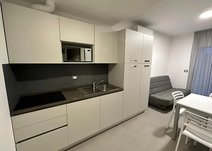 Nuovo Con Piscina E Garage Lejlighed *