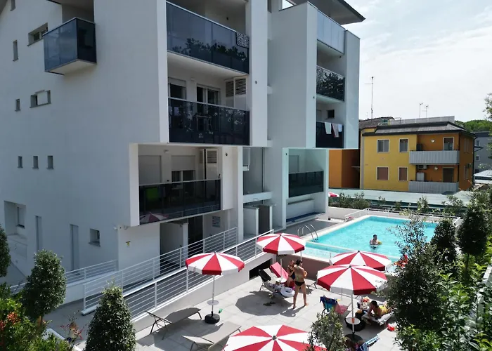 Apartman Nuovo Con Piscina E Garage *
